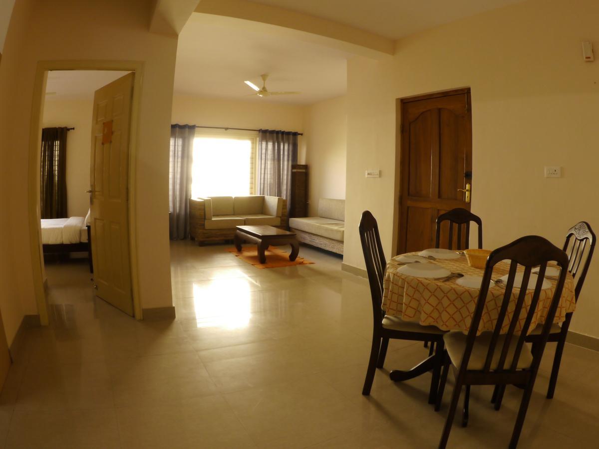 Maple Suites, Serviced Apartments Бангалор Экстерьер фото