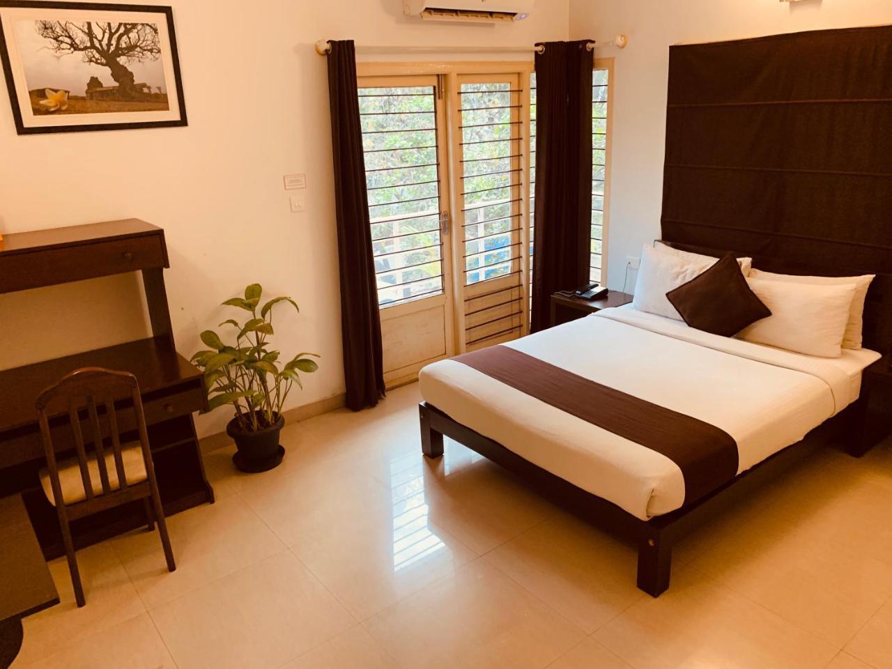 Maple Suites, Serviced Apartments Бангалор Экстерьер фото