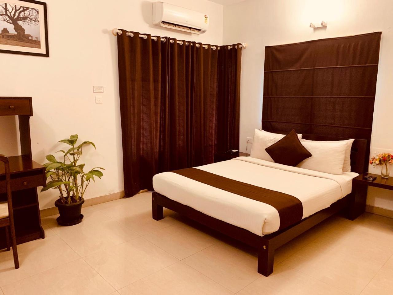 Maple Suites, Serviced Apartments Бангалор Экстерьер фото